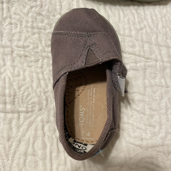 TOMS Tiny Alpargata Canvas Toddler Shoe - Picture 5 of 6